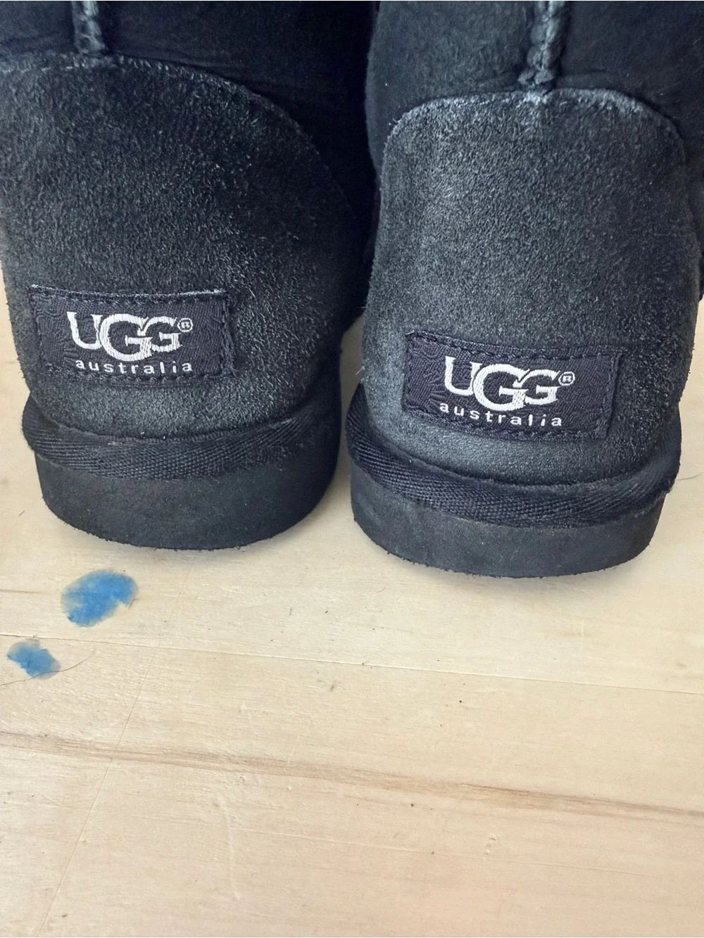 UGG Classics Short Black Boots women’s 7